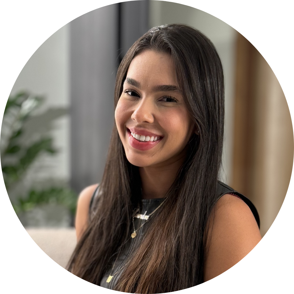 Dra. Lisandra Lago